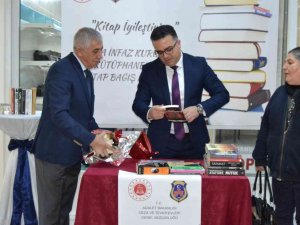 Manisa’da “Kitap İyileştirir” Kampanyası Başladı