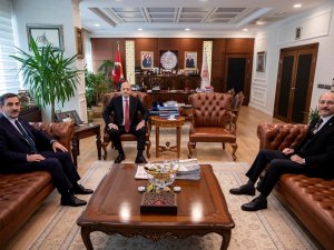 Bakan Bilgin, Türkiye Kamu-sen Heyeti İle Görüştü