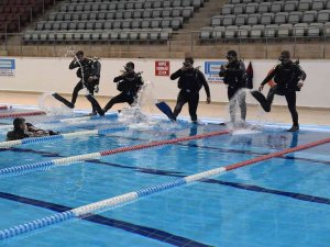Su Altı Arama Ve Kurtarma Timi Aldığı Eğitimlerle Her An Göreve Hazır