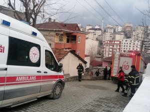 Gecekonduda Elektrikli Şofben Patladı