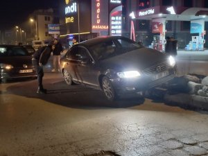 Kaza Yaptı, Aracını Bırakıp Gitti