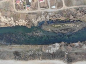 Kuraklık, Türkiye’nin En Uzun Nehrini Etkiledi: Su Seviyesi Azalan Kızılırmak’ta Adacıklar Ortaya Çıktı