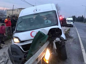Demir Bariyer Aracın Önünden Girdi, Arkasından Çıktı