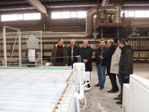 Başkan Önsay: “Gediz Osb Önemli Anlamda Katma Değer Sağlıyor”