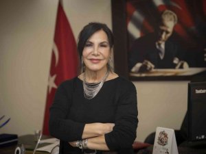 Mersin Şehir Tiyatrosunun Yeni Sanat Yönetmeni Hülya Savaş Oldu