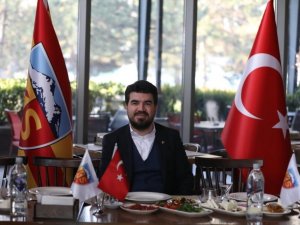 Koç’tan Galibiyet Yorumu: “Bu Maç İle Birlikte Herkes Kendine Geldi”