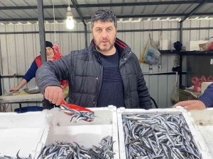 Balıkçılar Hamsi İçin Havaların Soğumasını Bekliyor