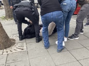 Fatih’te Taciz Şüphelisi Polis Ekiplerince Yakalandı