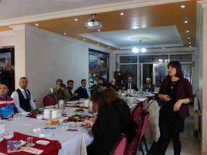 İ̇zmit Kaymakamlığından İhtiyaç Sahiplerine 91 Milyon Tl Yardım