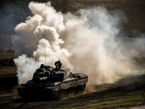 İ̇ngiltere Ukrayna’ya Challenger 2 Tankları Gönderecek