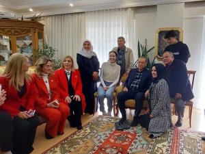 Üniversite Öğrencisi Ayşegül’ün Davetine İcabet Eden Erdoğan, Soğancı Ailesi’nin Konuğu Oldu