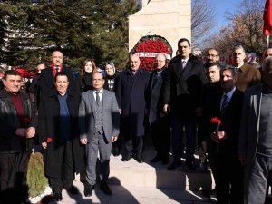 Türkmen Şehitleri Keçiörende Anıldı