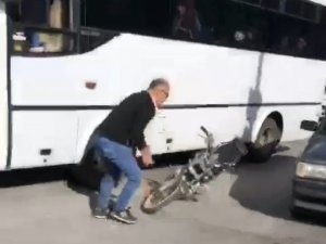 Otobüs Şöförü İle Kurye Sözlü Tartışmaya Girdi, Belediye İşlem Yaptı