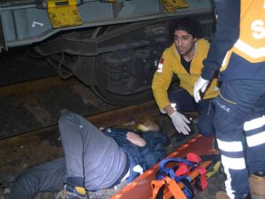 Tekirdağ’da Bir Genç Rayların Kenarında Yaralı Bulundu