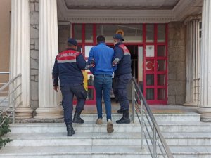 Aydın’da Aranan Şahıslar Jandarmadan Kaçamadı
