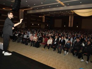 Karatay’da “Gençlerle Bir Başka Motivasyon Buluşmaları” Başladı