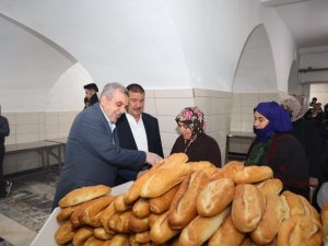 Büyükşehirden Aşevine Halk Ekmek Desteği