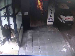 Elazığ’da Deprem Anı Güvenlik Kameralarına Yansıdı