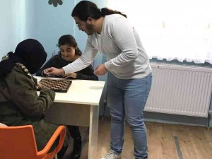 Karaman’da Görme Engelliler İçin Satranç Eğitimi