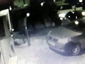 Küçükçekmece’de Düğün Çıkışı Silahlı Saldırı