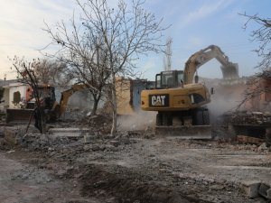 1000 Dairelik Kazım Karabekir Kentsel Dönüşüm Projesi İ̇çin Yıkımlar Başladı