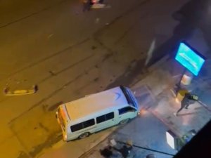 Çekmeköy’de Yol Verme Kavgasında Ortalık Savaş Alanına Döndü