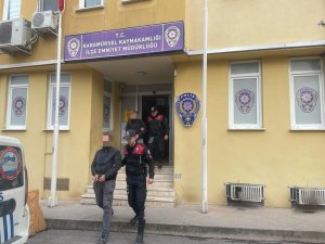 Kocaeli’de Aranan 2 Şahıs Yakalandı