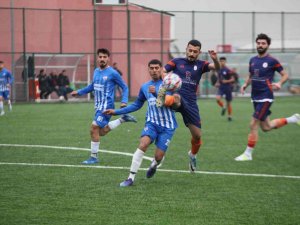 Vefat Eden Eski Kulüp Başkanları İçin Sahada Ter Döktüler