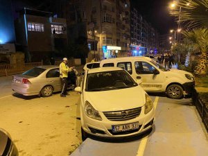 Kontrolden Çıkıp Virajı Alamayan Otomobil 4 Aracı Biçti