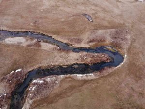 Güzeldere Menderesinin Kıvrımlı Şekli Hayran Bırakıyor