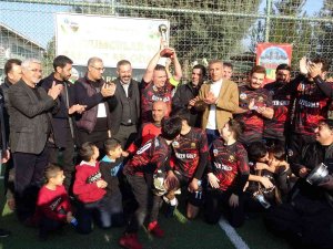 Diyarbakırlı Kuyumcuların Futbol Turnuvasında Kupa ’Altın Kaplama’