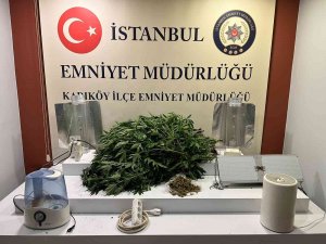 Ümraniye Ve Kağıthane’de Uyuşturucu Operasyonu: 4 Kişi Yakalandı