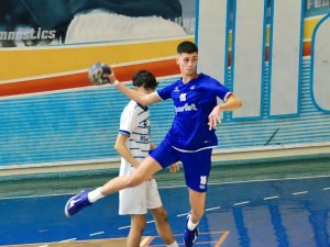 Yunusemre Belediyesporlu Gençler Hentbolda Şampiyon