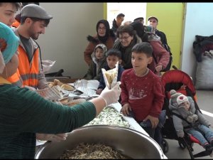 Bilecik’te Düzenlenen Festivalde 2 Ton Hamsi Balığı Dağıtıldı