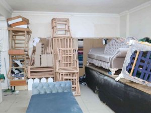 Ceketiyle Geldiği İ̇stanbul’da Yurt Dışına Ürün Satıyor