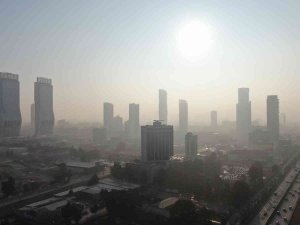 İ̇zmir’de Sisli Hava Etkili Oldu