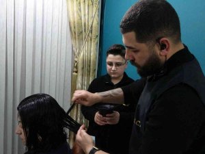 Tasarımcı Kuaför Osman Balcı, 2023 Yılı Saç Trendlerini Değerlendirdi