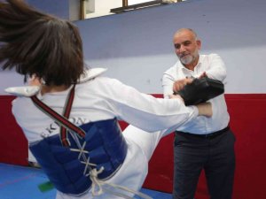 Sandıkçı: “Sporla İç İçe Bir Nesil Yetiştiriyoruz”