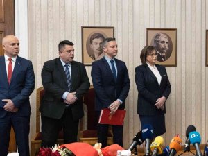 Bulgaristan’da Hükümeti Kurmak İçin Son Şans