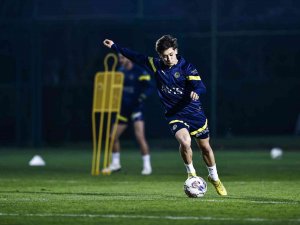 Fenerbahçe, Çaykur Rizespor Maçı Hazırlıklarına Başladı