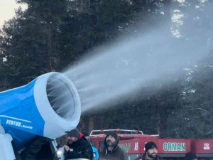 Sarıkamış’ta Pistlere Suni Karlama Yapılıyor