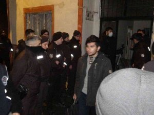 Malatya’da Bir Evde 35 Düzensiz Göçmen Yakalandı