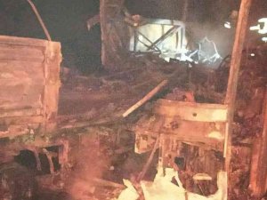Yolcu Otobüsü Tıra Arkadan Çarptı: 3 Ölü