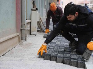 İ̇vrindi’de Sokaklar Güzelleşiyor