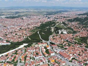 Kütahya’ya Kuvvetli Rüzgar Ve Fırtına Uyarısı