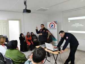 Kursiyerlere Yangın Eğitimi