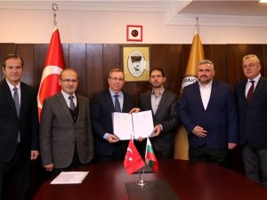 Trakya Üniversitesi Ve Sofya Yüksek İ̇slam Enstitüsü Arasında İkili İş Birliği Anlaşması İmzalandı