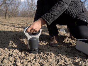 Toprakkaleli Çiftçilere, Dijital Toprak Analiz Cihazı Hizmeti