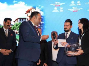 Toroslar Belediyesinden ’İ̇lk Evim’ Projesine Arsa Tahsisi