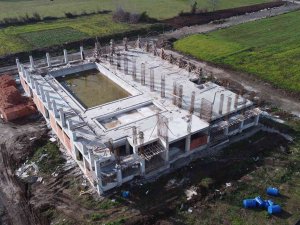 Tekkeköy Kapalı Yüzme Havuzuna Kavuşuyor